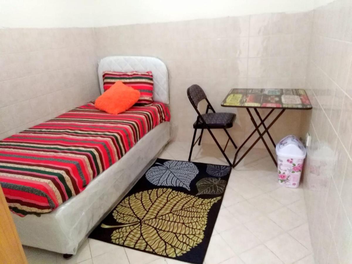 Bright Sunshine Holiday Home Shared Apartments Dubai Buitenkant foto
