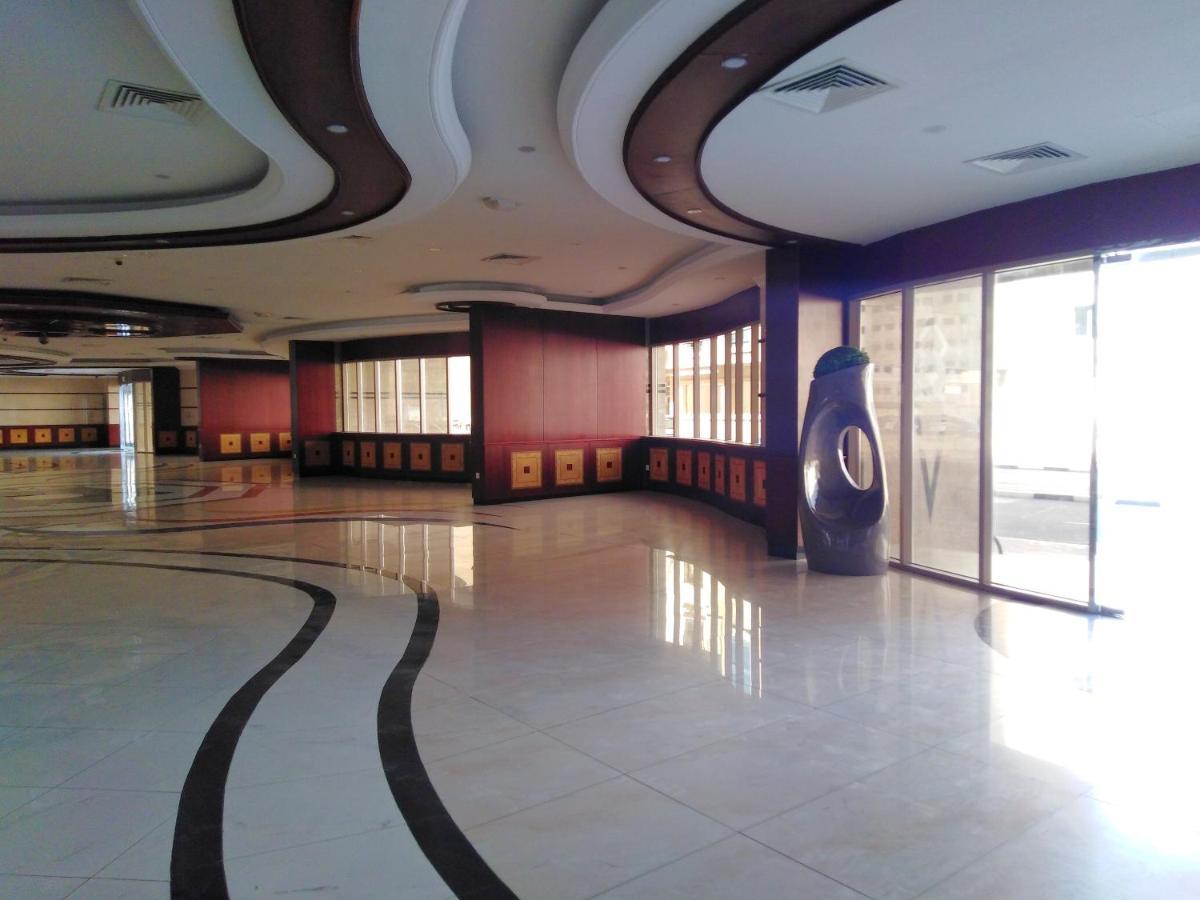 Bright Sunshine Holiday Home Shared Apartments Dubai Buitenkant foto