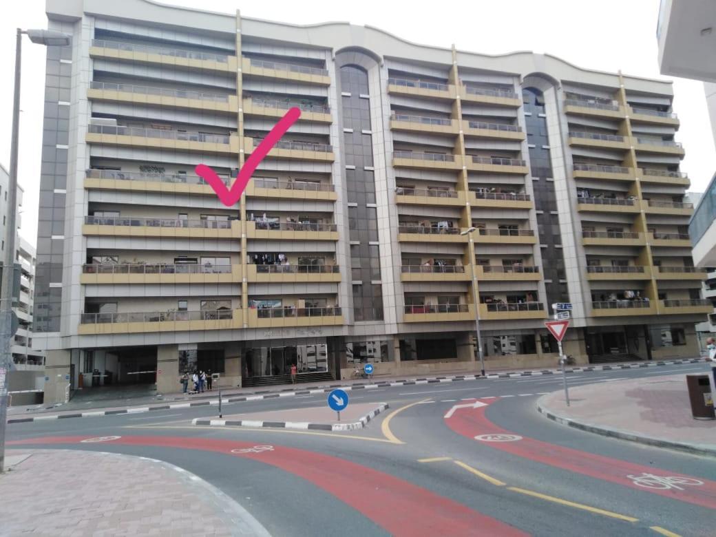 Bright Sunshine Holiday Home Shared Apartments Dubai Buitenkant foto
